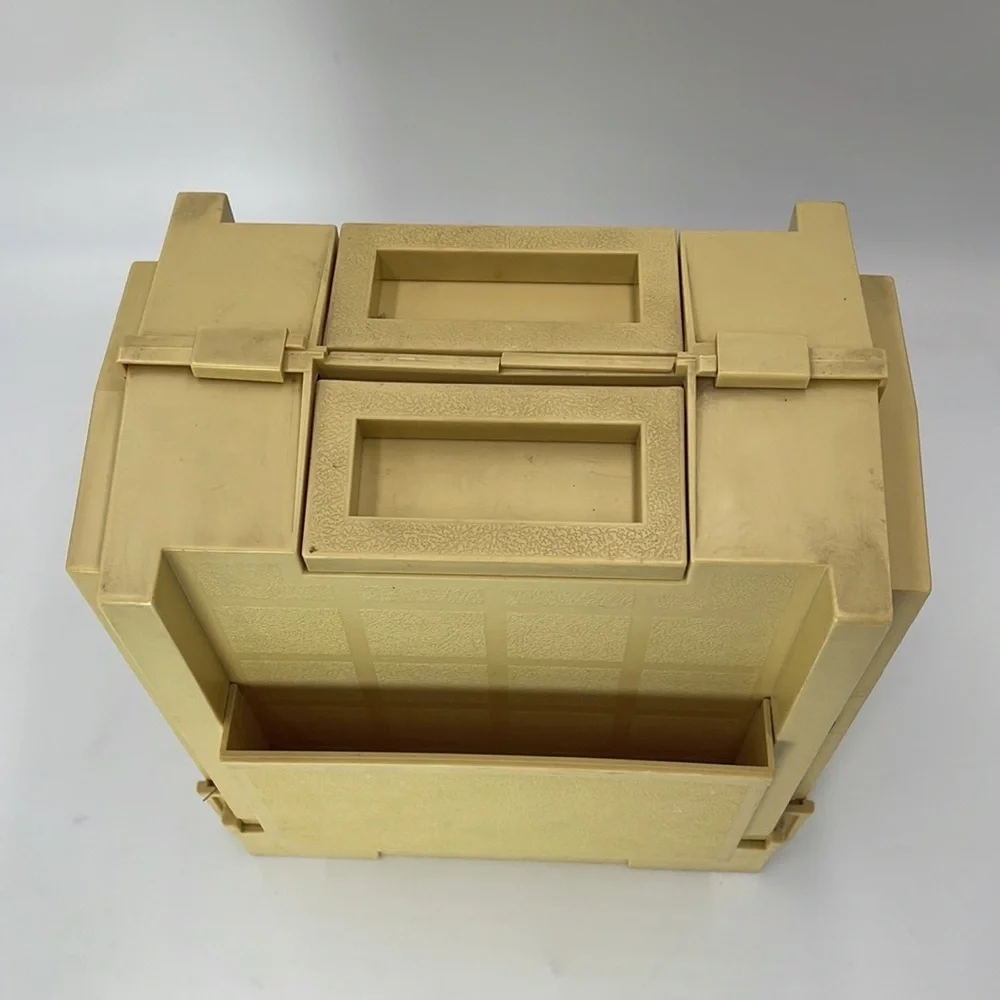 1983 Vintage World Wide Media Folding Sewing Storage